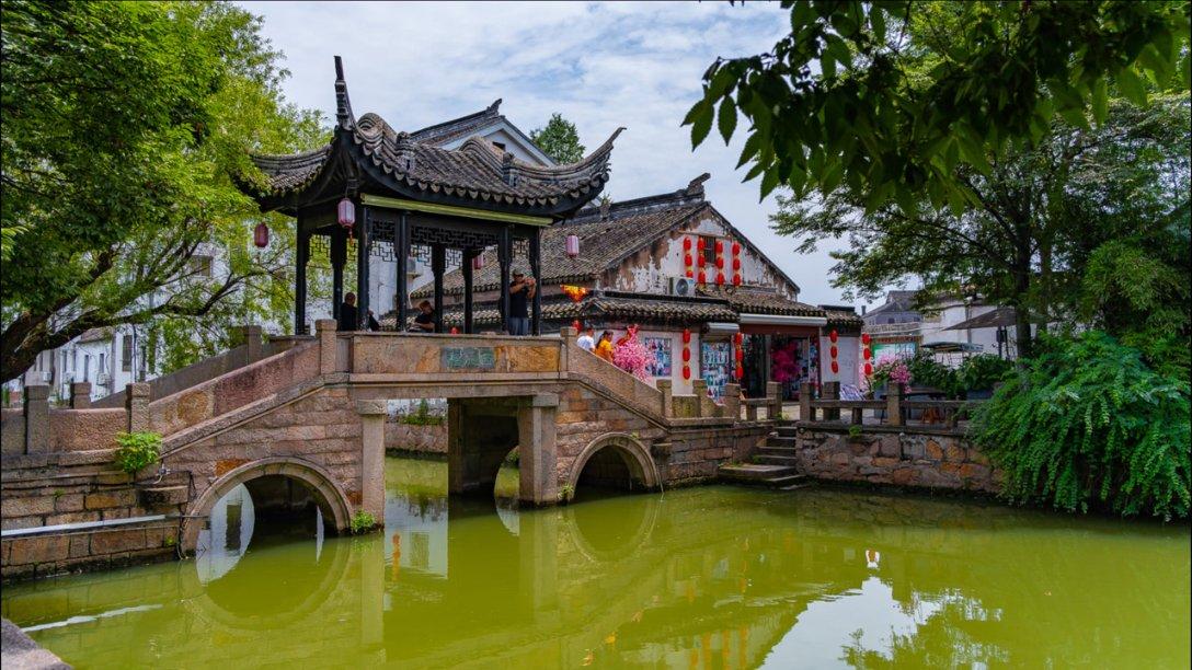 红色盒子小人